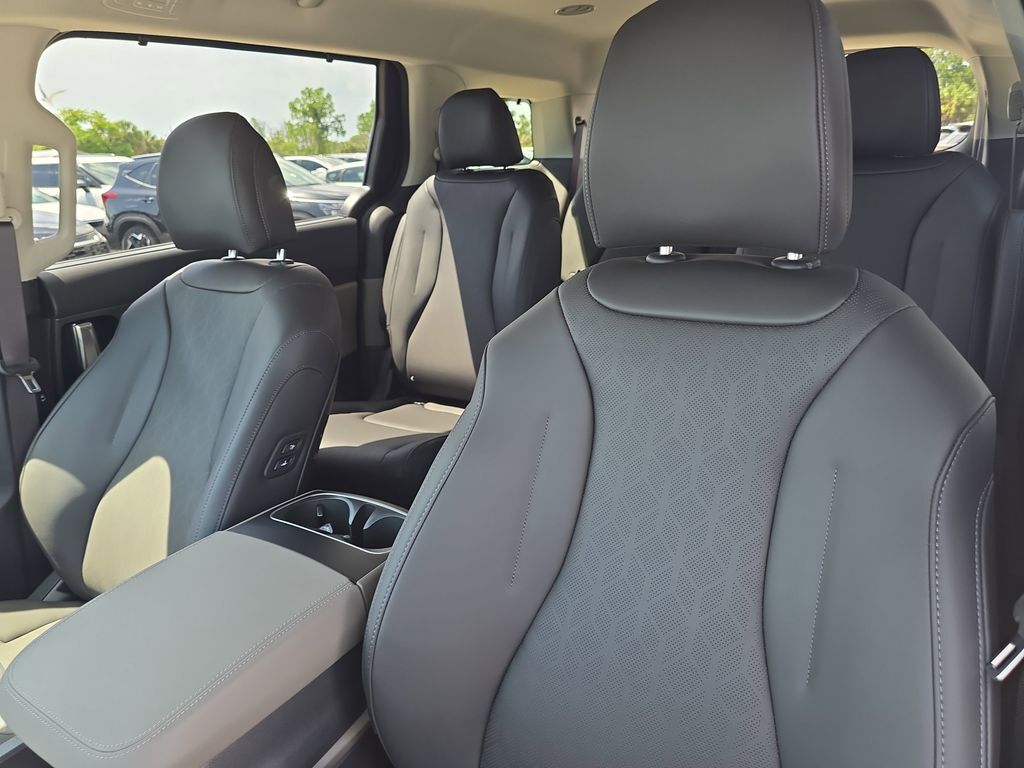 2026 Kia Carnival Hybrid EX San Clemente CA