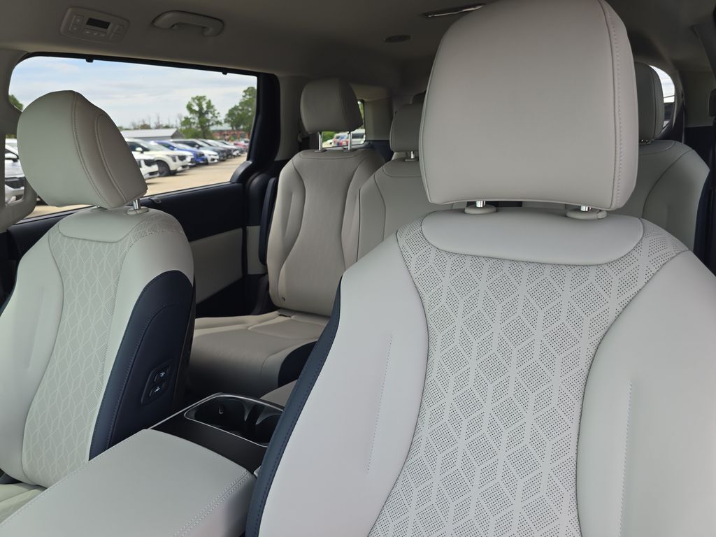 2026 Kia Carnival Hybrid EX San Clemente CA
