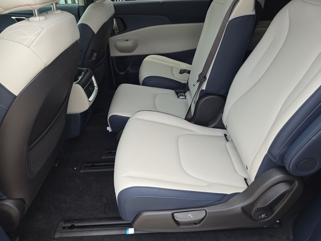 2026 Kia Carnival Hybrid EX San Clemente CA
