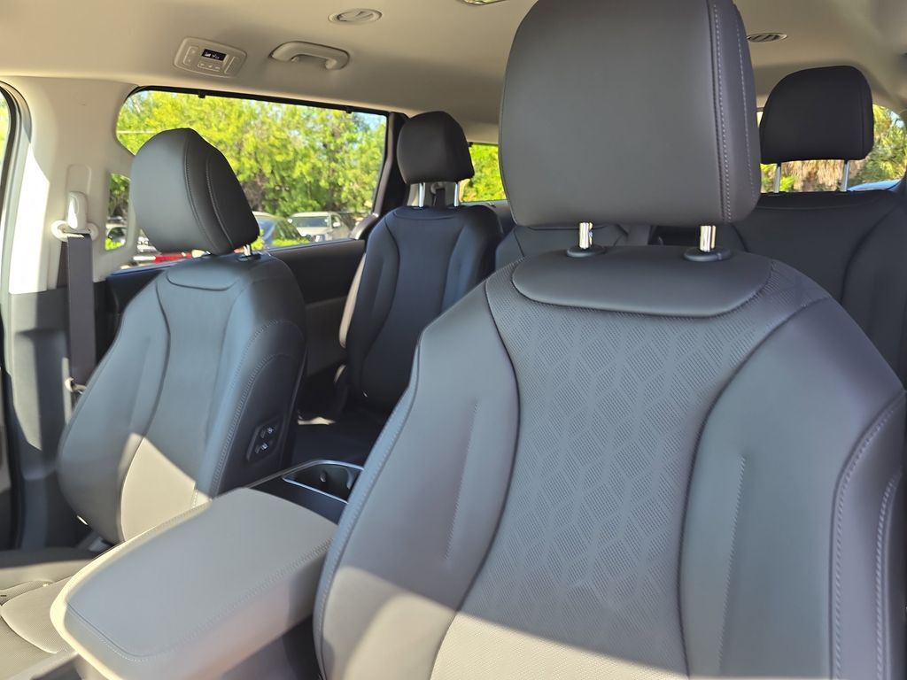 2026 Kia Carnival Hybrid EX San Clemente CA