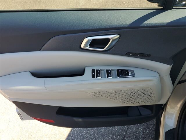 2026 Kia Carnival EX photo 19