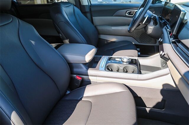 2026 Kia Carnival Hybrid EX Tacoma WA