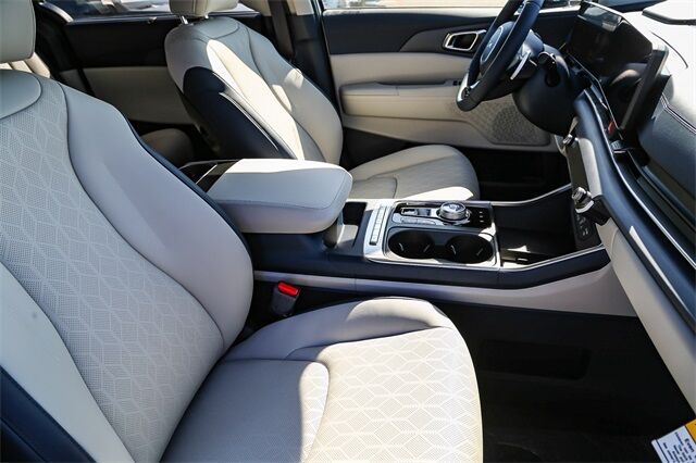 2026 Kia Carnival Hybrid EX Tacoma WA