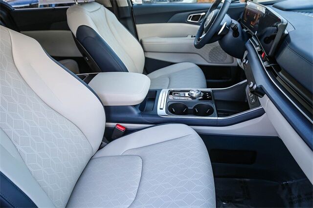 2026 Kia Carnival Hybrid EX Tacoma WA