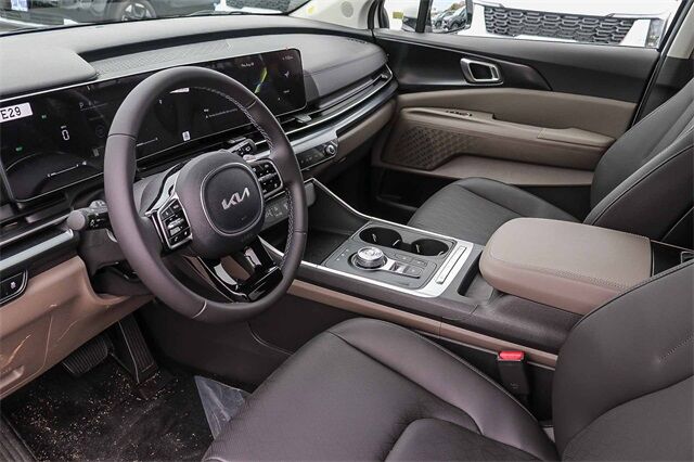 2026 Kia Carnival Hybrid LXS Renton WA