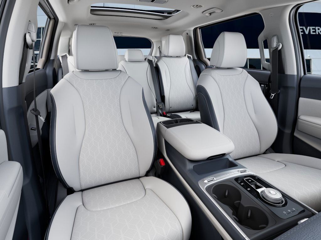 2026 Kia Carnival Hybrid SX Akron OH