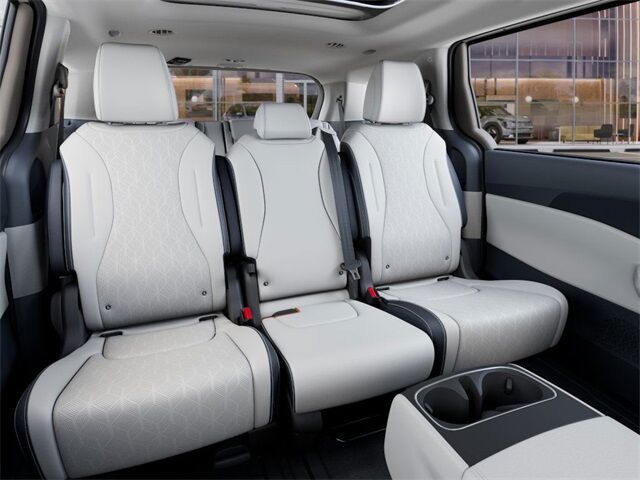 2026 Kia Carnival Hybrid SX Glendale CA