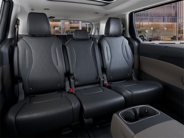 2026 Kia Carnival Hybrid SX Huntington Beach CA
