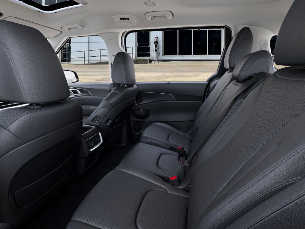 2026 Kia Carnival Hybrid SX Prestige Akron OH