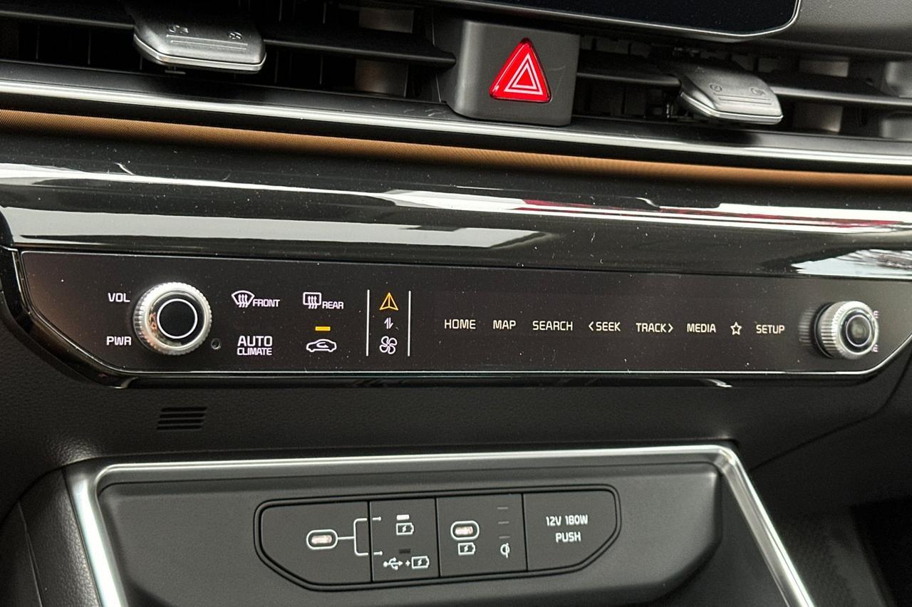 2026 Kia Carnival Hybrid SX Prestige Salinas CA