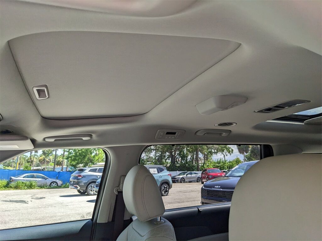 2026 Kia Carnival Hybrid SX San Clemente CA