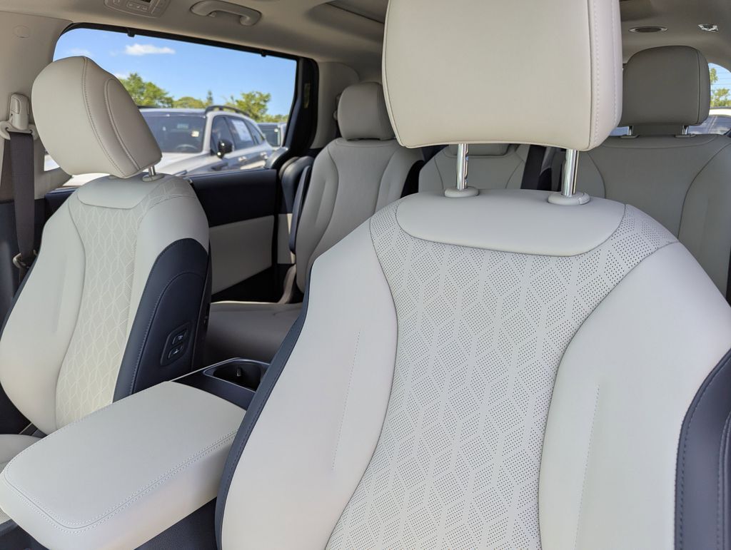 2026 Kia Carnival Hybrid SX San Clemente CA