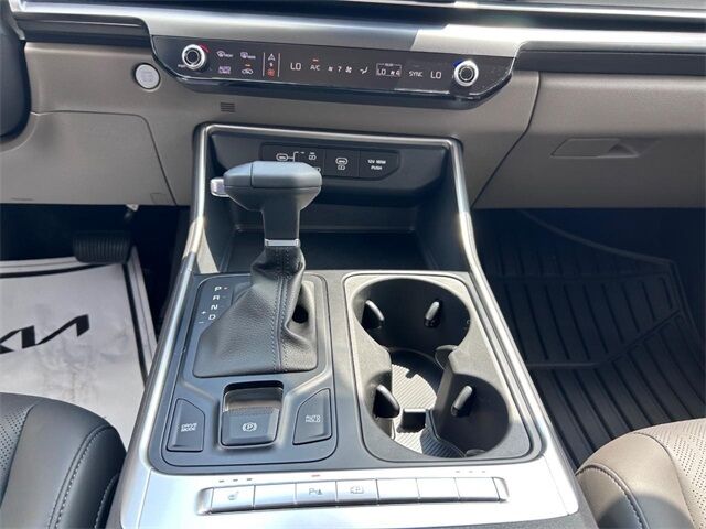 2026 Kia Carnival LXS Cape Girardeau MO