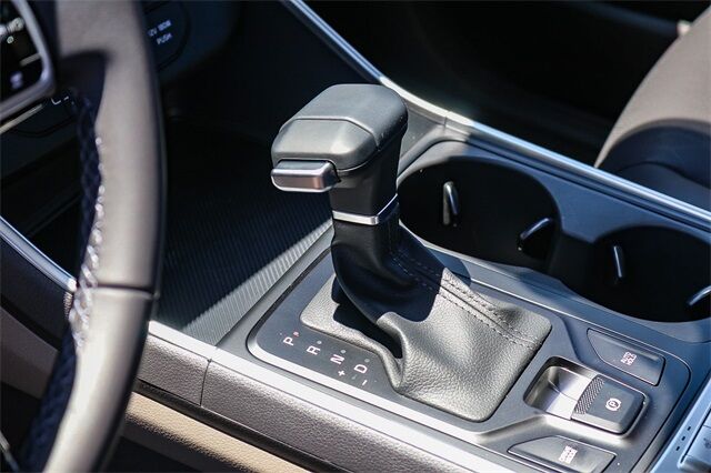 2026 Kia Carnival LXS Huntington Beach CA