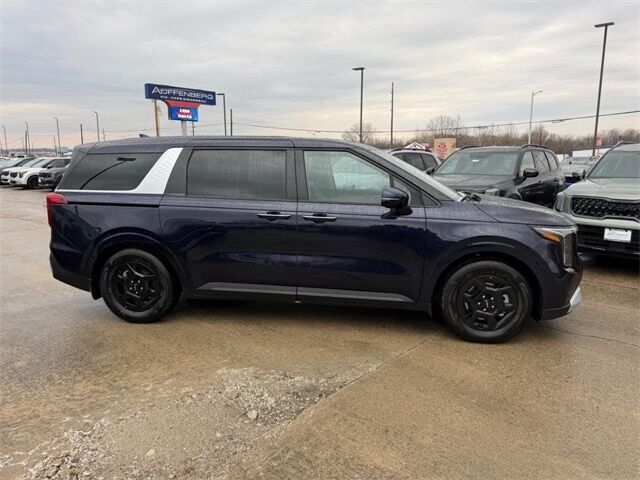 2026 Kia Carnival LXS Cape Girardeau MO