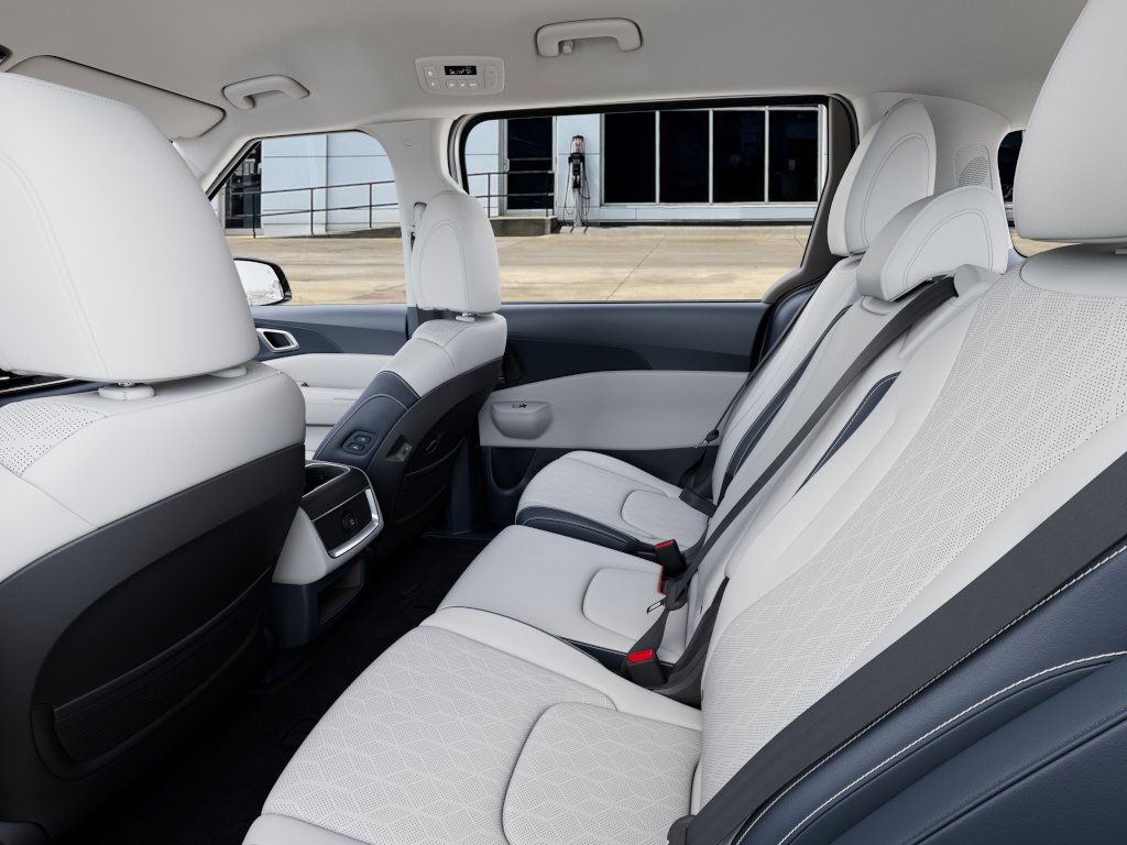 2026 Kia Carnival MPV EX Akron OH
