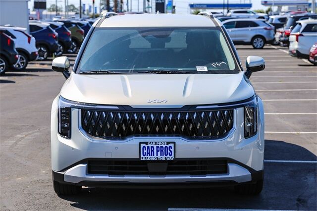 2026 Kia Carnival EX photo 3