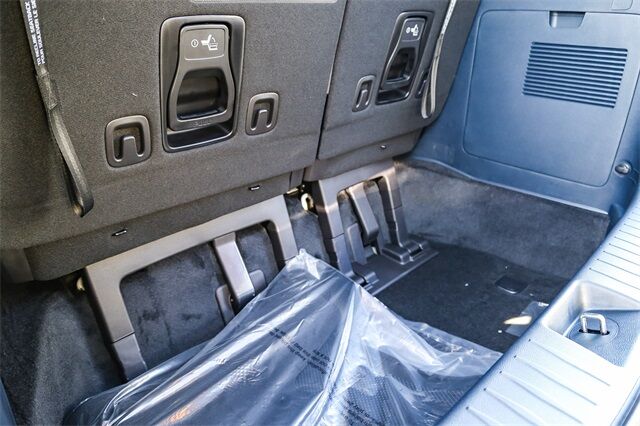 2026 Kia Carnival EX photo 23
