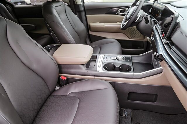 2026 Kia Carnival MPV Hybrid LXS Renton WA