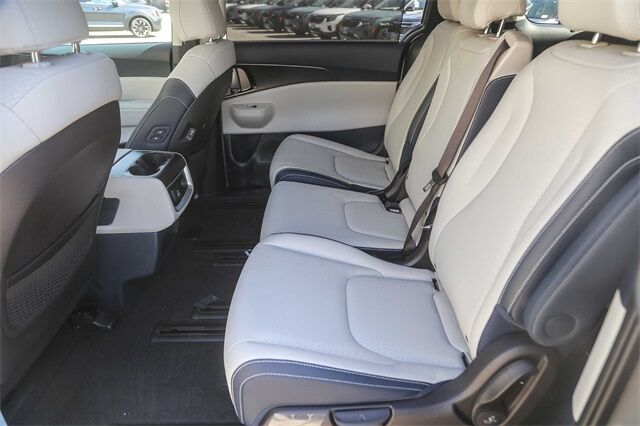 2026 Kia Carnival MPV Hybrid SX Prestige Glendale CA