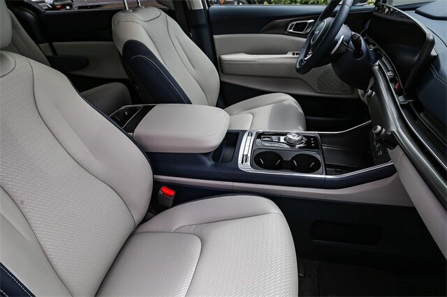 2026 Kia Carnival MPV Hybrid SX Prestige Renton WA