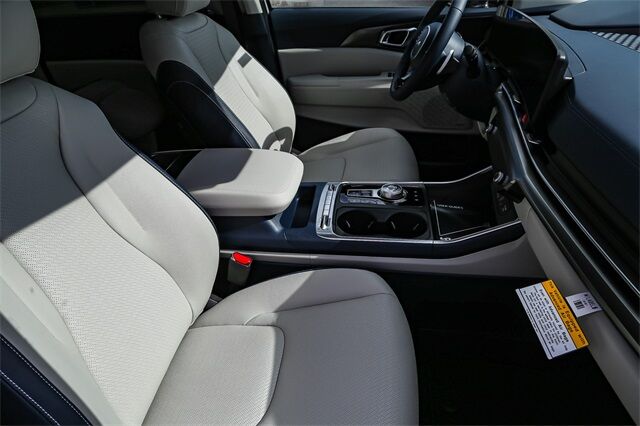 2026 Kia Carnival MPV Hybrid SX Prestige Renton WA