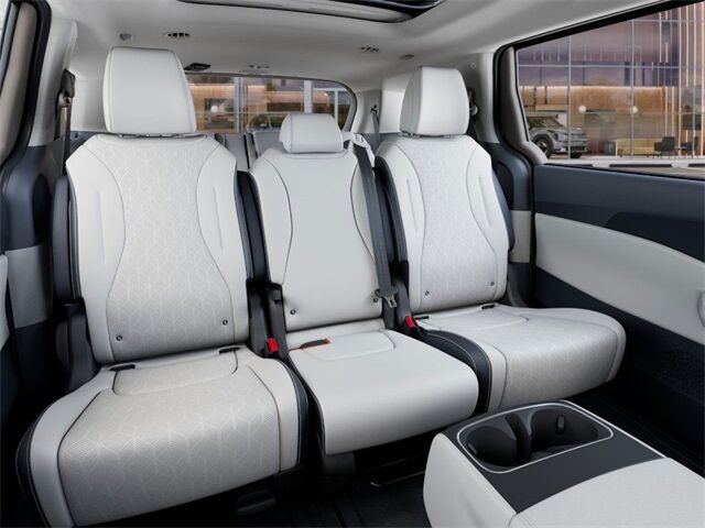 2026 Kia Carnival MPV Hybrid SX Huntington Beach CA