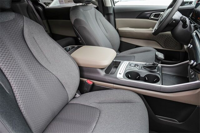 2026 Kia Carnival MPV LX Huntington Beach CA