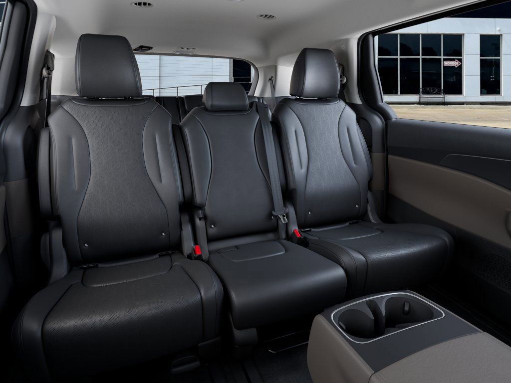 2026 Kia Carnival MPV LXS Akron OH