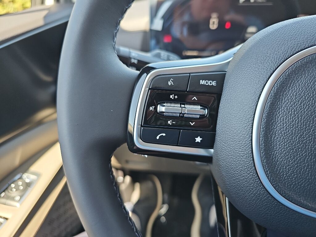 2026 Kia Carnival MPV LXS Eureka CA