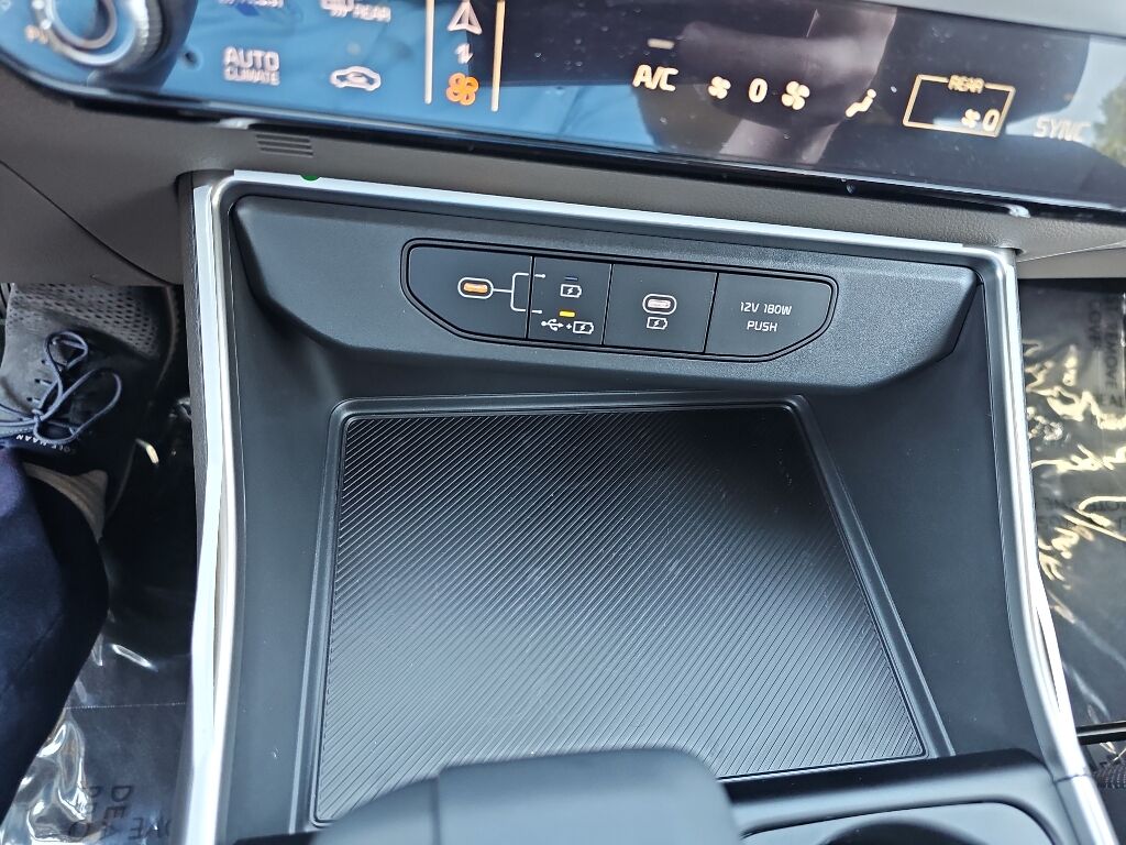2026 Kia Carnival MPV LXS Eureka CA