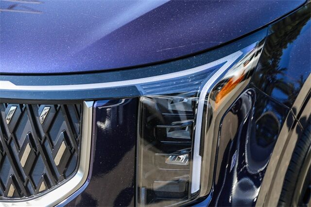 2026 Kia Carnival LXS photo 5