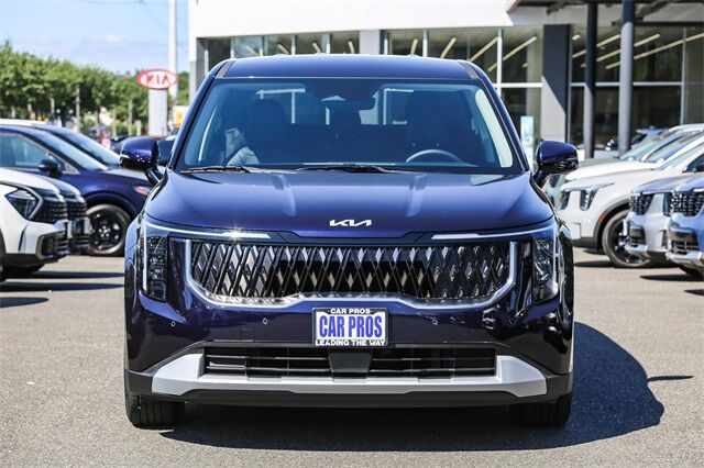 2026 Kia Carnival LXS photo 3