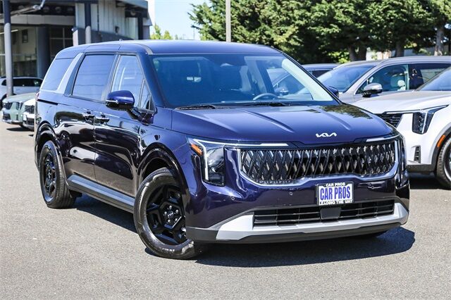2026 Kia Carnival LXS photo 2