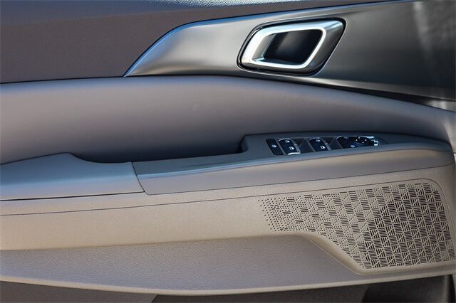 2026 Kia Carnival MPV LXS Huntington Beach CA