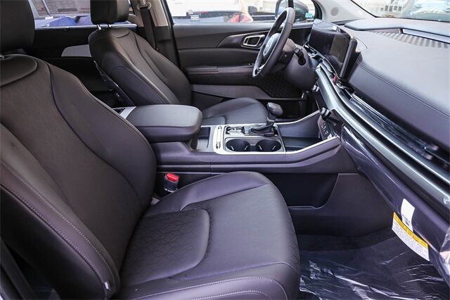 2026 Kia Carnival MPV SX Glendale CA