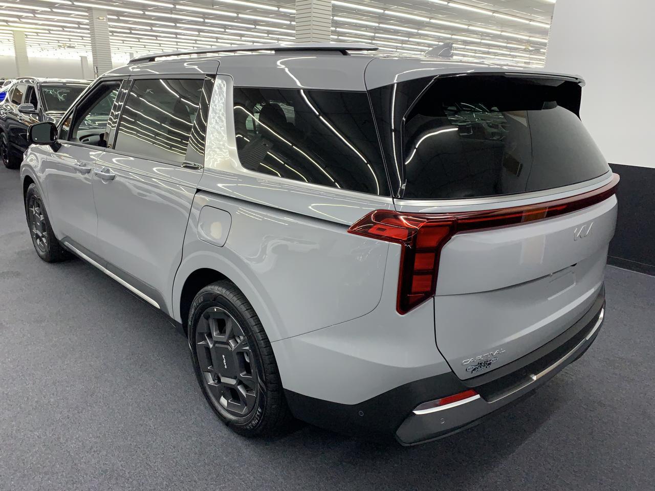 2026 Kia Carnival SX FWD Benwood WV