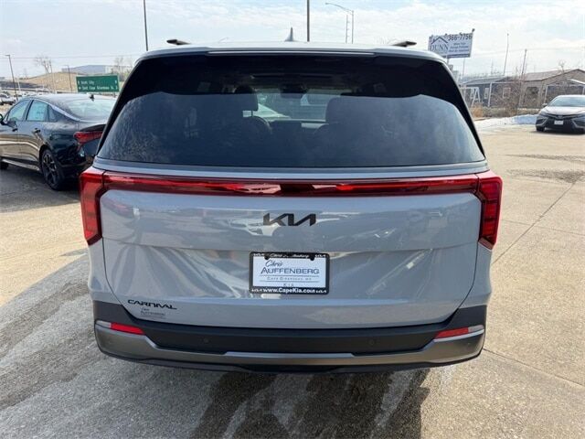 2026 Kia Carnival SX