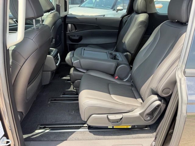 2026 Kia Carnival SX Cape Girardeau MO