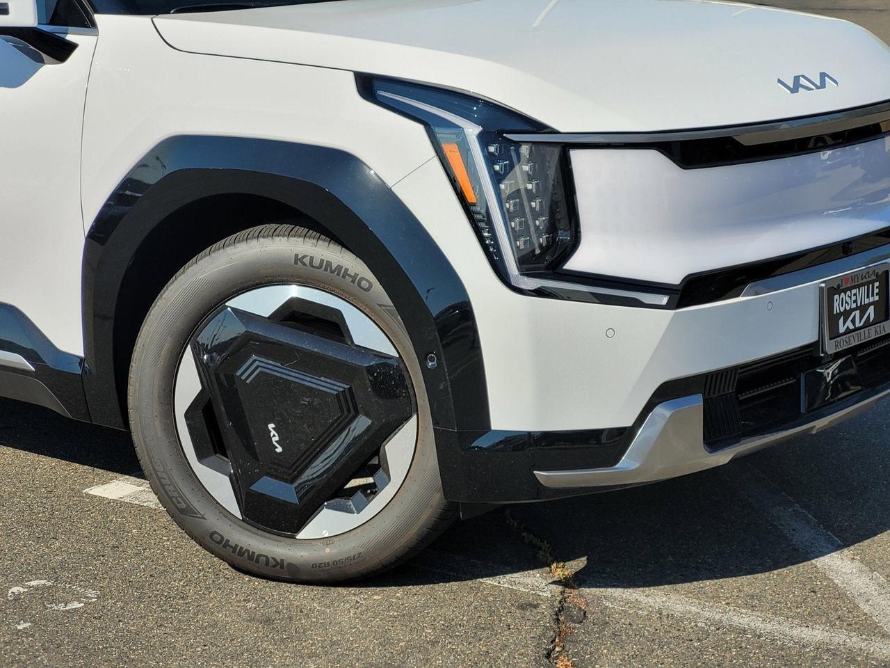 2026 Kia EV9 LAND