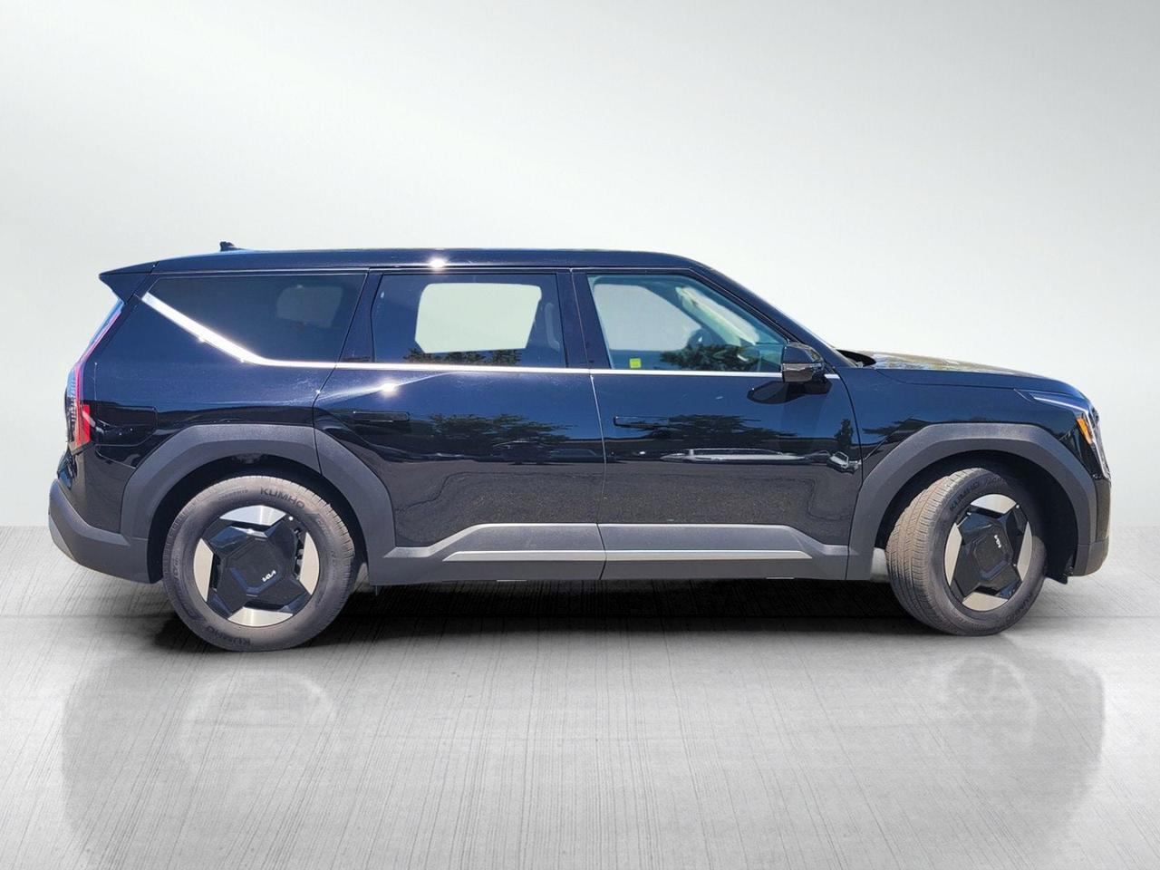2026 Kia EV9 LIGHT LONG RANGE