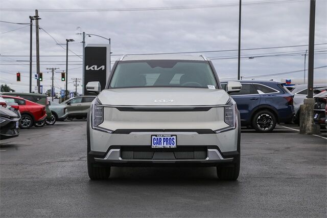 2026 Kia EV9 Land