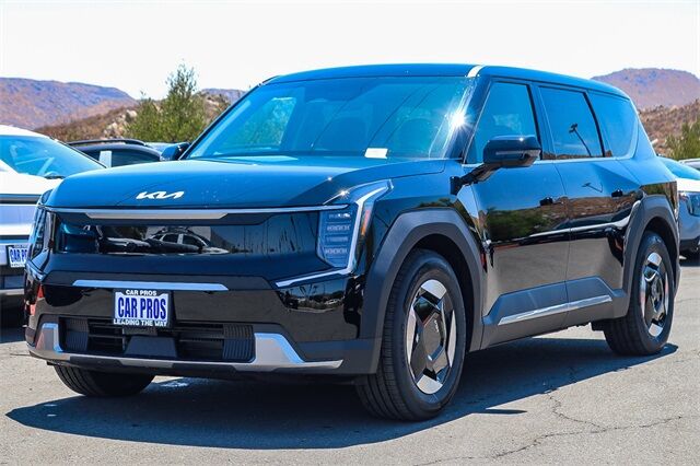 2026 Kia EV9 Light Long Range Huntington Beach CA
