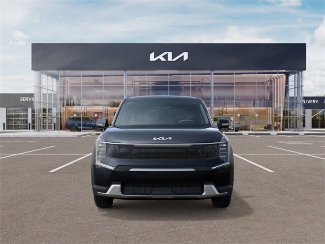 2026 Kia EV9 Light Long Range RWD