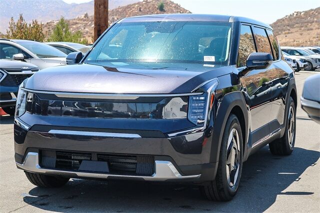 2026 Kia EV9 Light Long Range RWD Huntington Beach CA