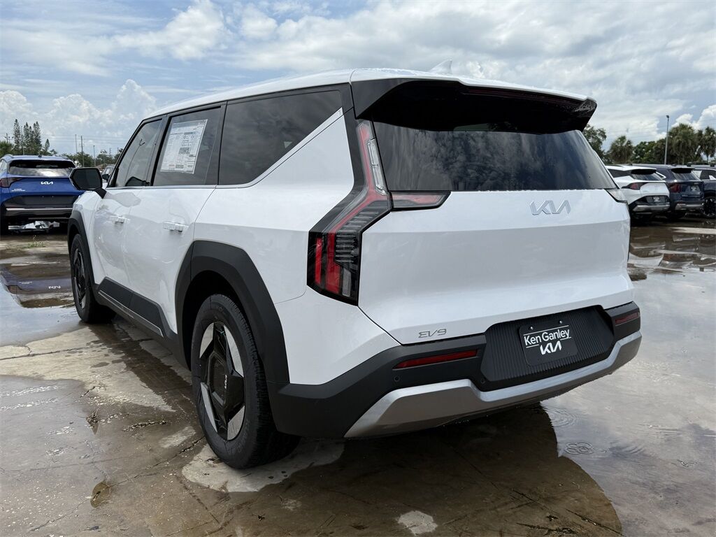 2026 Kia EV9 Light Long Range San Clemente CA