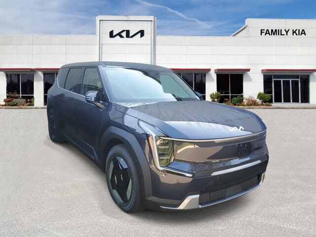 2026 Kia EV9 Light Long Range