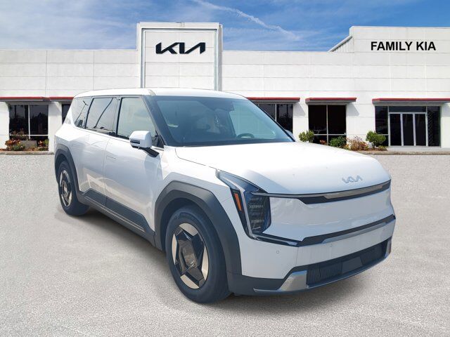 2026 Kia EV9 Light Long Range