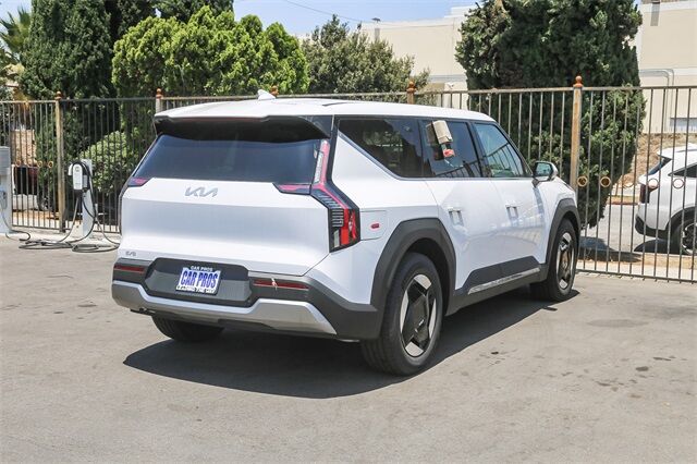 2026 Kia EV9 Light Long Range Glendale CA