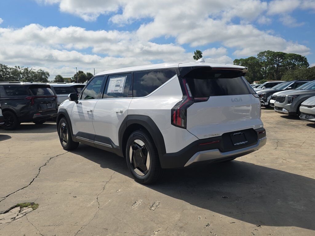 2026 Kia EV9 Light San Clemente CA